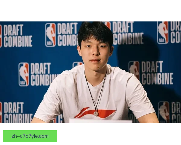 杨瀚森长高新秀赛调侃约基奇赞